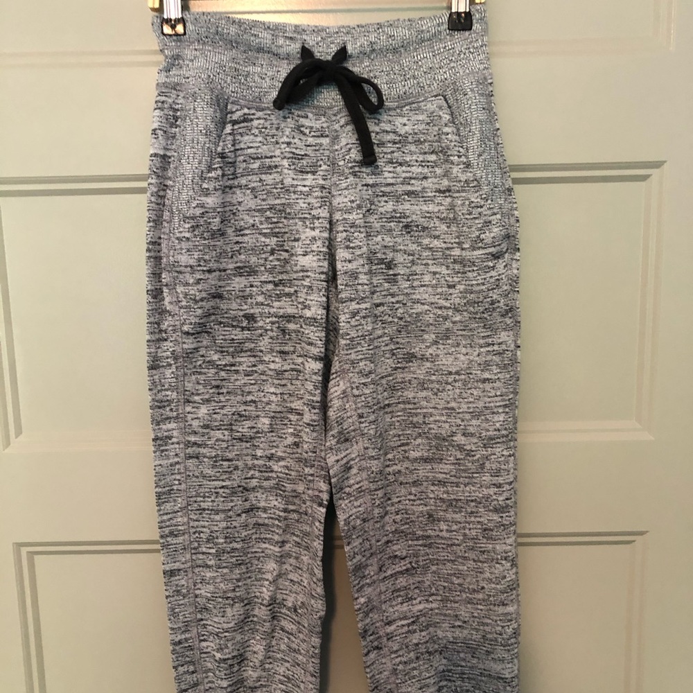 Athleta Cropped Joggers, Size XXS, EUC